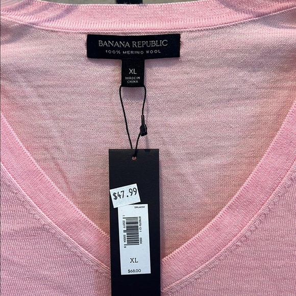 Banana Republic Soft Pink Knit sweater - Picture 3 of 4